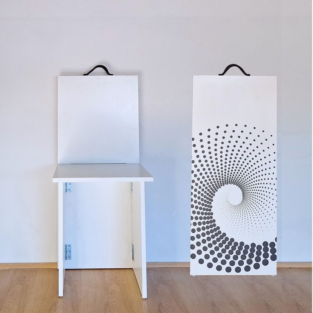 Flip N Flat Chair